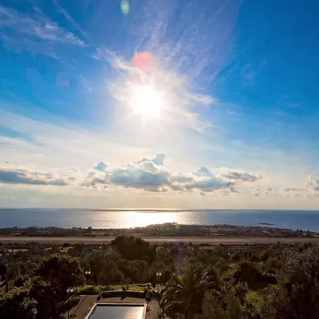 아파트 Drosia Superior Sea View Apartment Minia